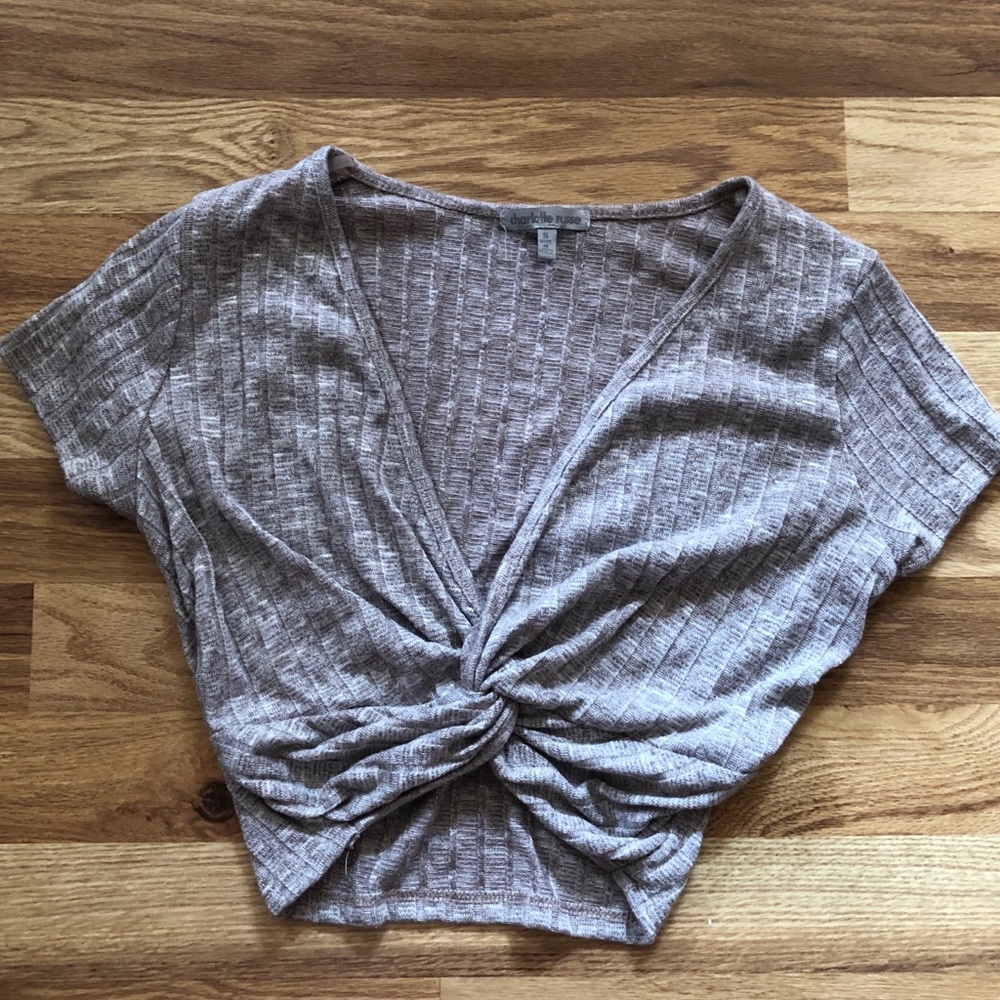 NWOT Gray Knotted Crop